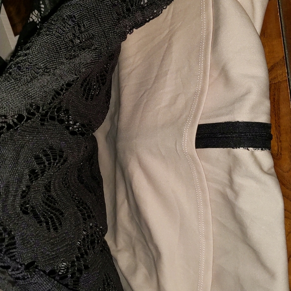 Lace Overlay Dress - Picture 6 of 8